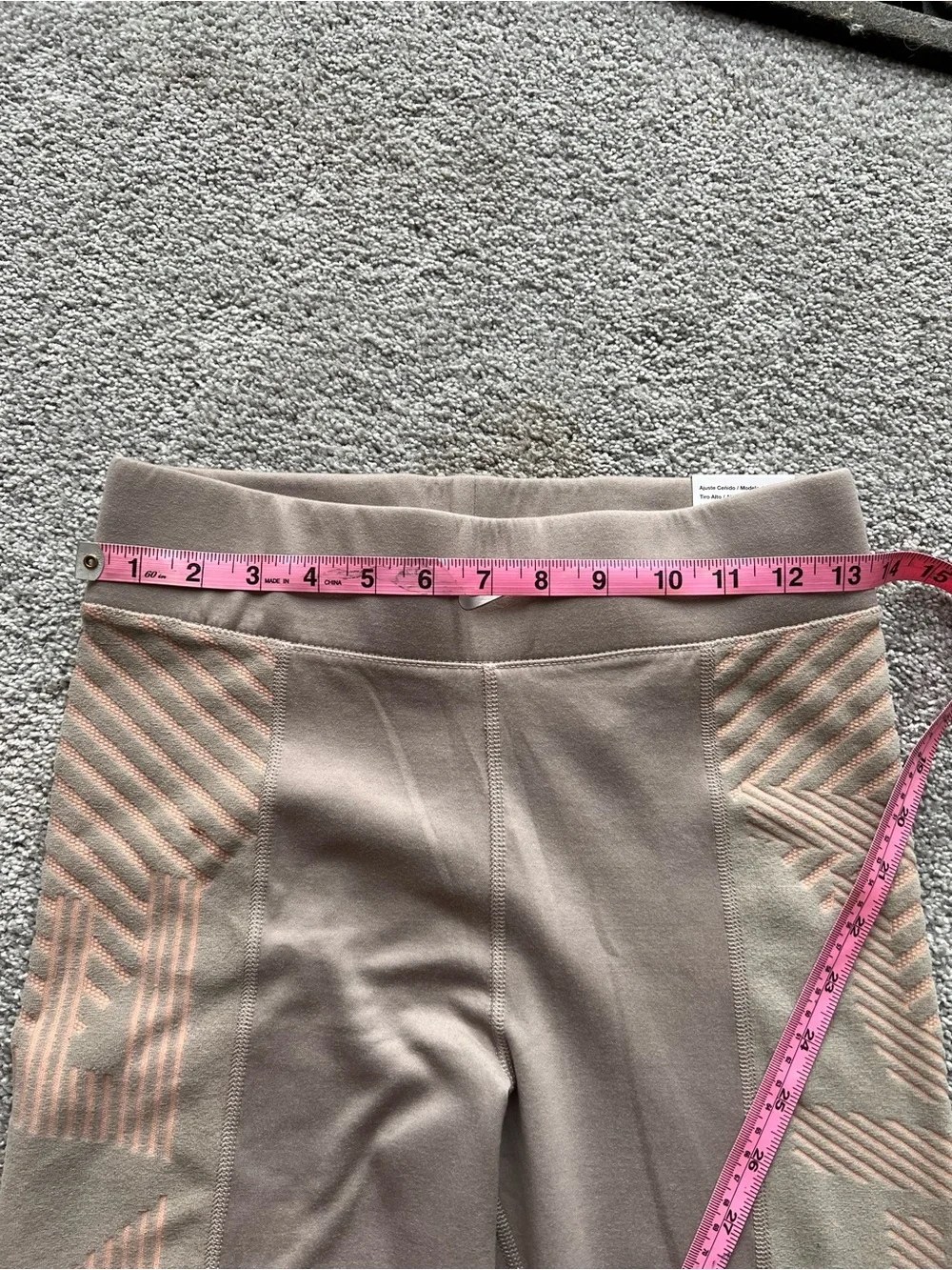 Nike Pro ThermaFit ADV High Waisted Workout Leggings - Women’s Large Biege BNWT